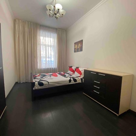 Suites On Chaikovskogo Odesa Exterior photo